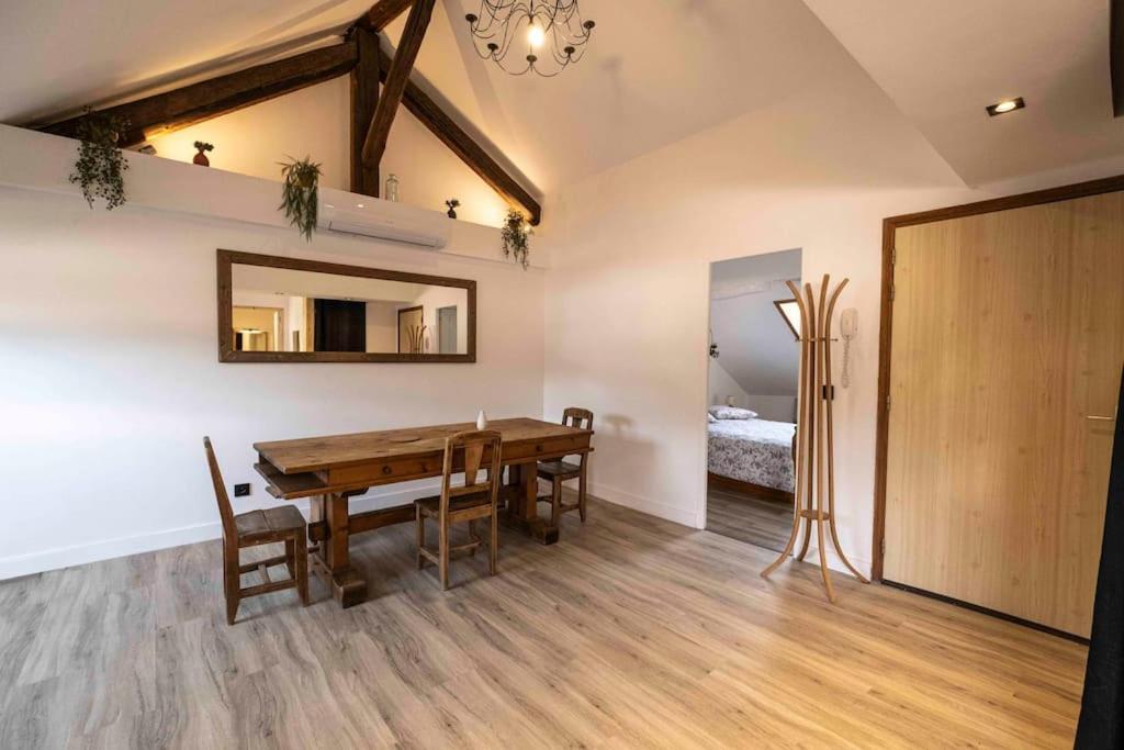 Ferienwohnung Cocon Sous Les Toits Albertville Exterior foto