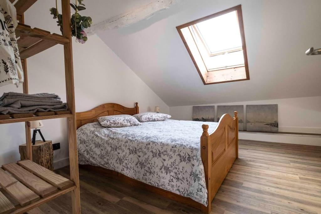 Ferienwohnung Cocon Sous Les Toits Albertville Exterior foto
