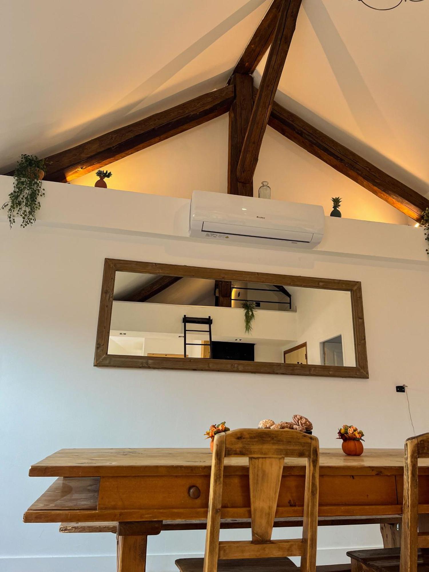 Ferienwohnung Cocon Sous Les Toits Albertville Exterior foto
